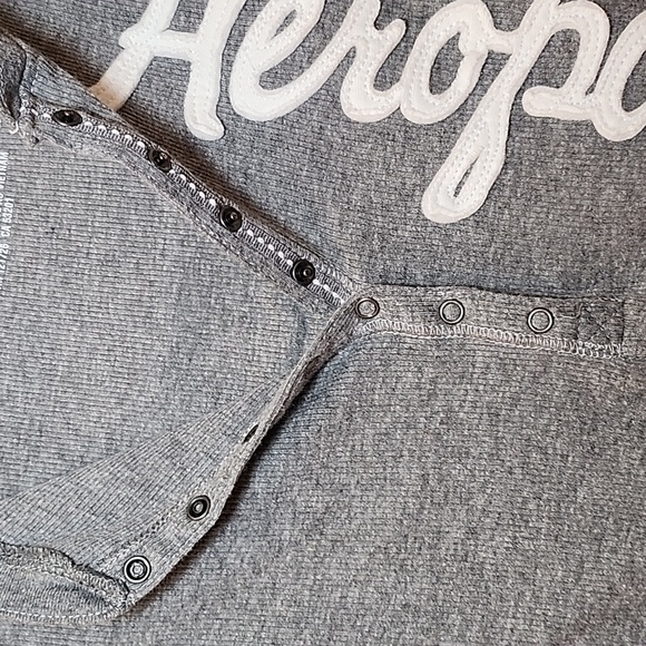 Aeropostale Y2K Henly Charcoal Tee with Logo Sz Large - Picture 10 of 16